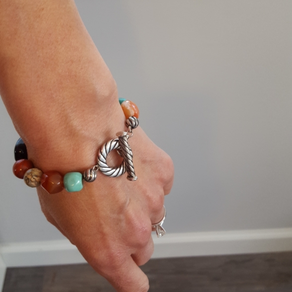 Sterling silver and genuine stone toggle bracelet - Picture 5 of 5